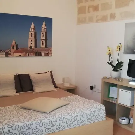 Guest house Delle Imperatrici 3*